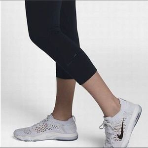 Nike Pants - NWT Nike Women’s Power Sculpt Lux High Tights Nike Pants - NWT Nike Women’s Power Sculpt Lux High Tights